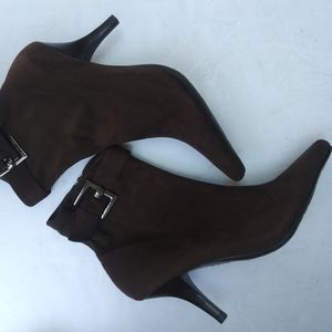 BCB GIRLS SUEDE BOOTS 6.5B